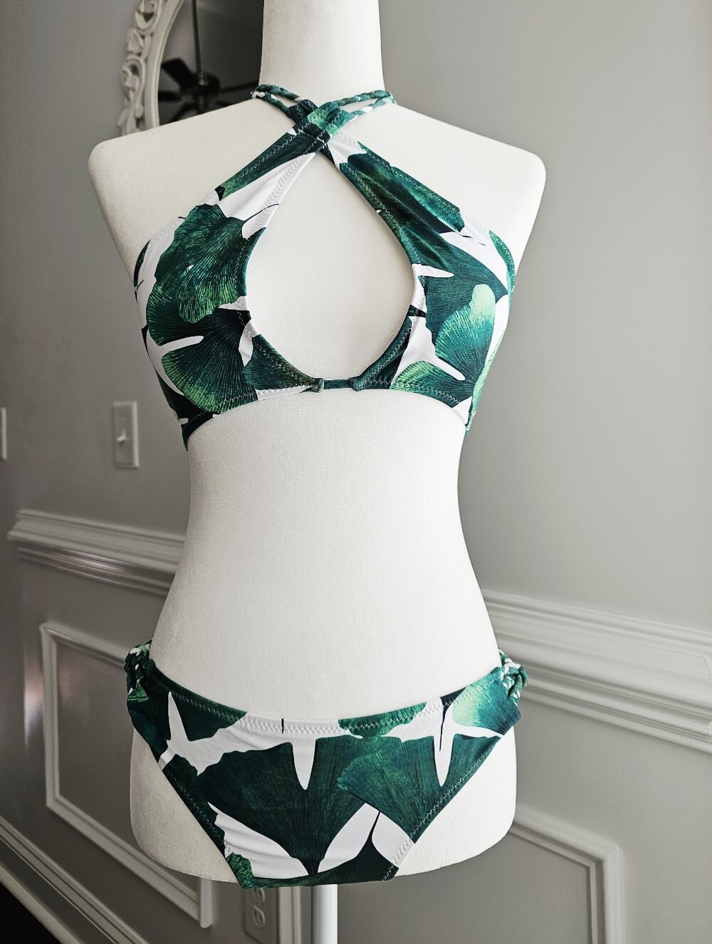 Cupshe Tropical Green Ginkgo Leaf Braided Multi-Way Halter Bikini Set - Med